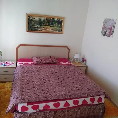 Taurus Recidance شقة *
